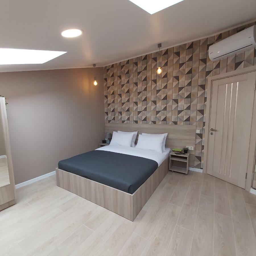 Two-Bedroom Apartment Near Forum Lviv Eksteriør bilde